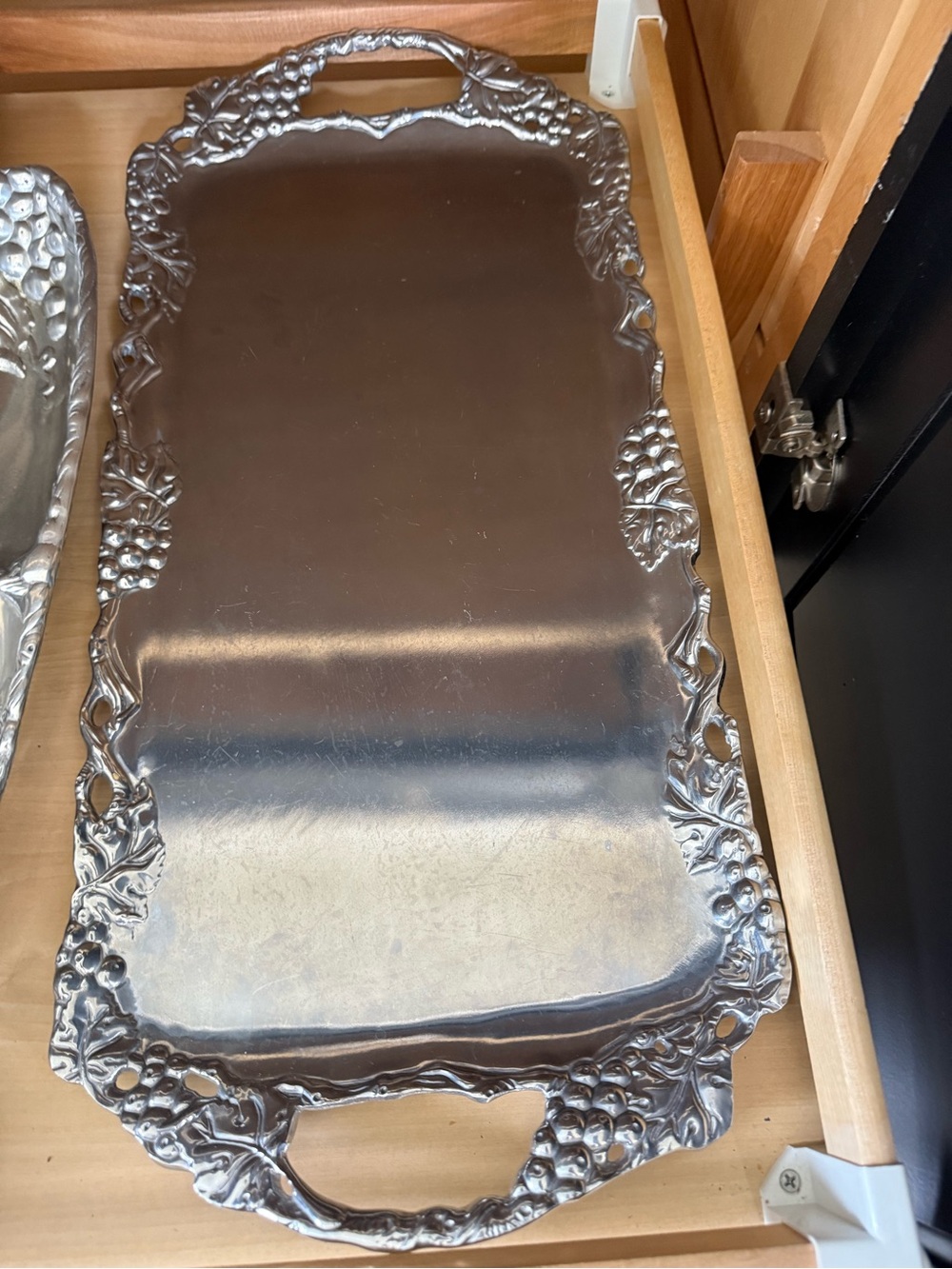 Arthur court serving tray grape design